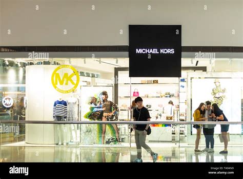 michael kors queens center mall|Queens Center .